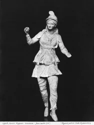 Attis dansend, Hellenistische periode, tweede helft 2e eeuw v.Chr., uit Myrina (terracotta)