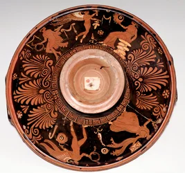 Patera met maenade en Eros (terracotta, 325-300 v.Chr.)