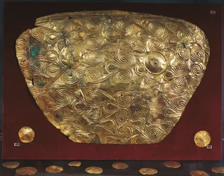 Gouden schild uit graf V in Mycene