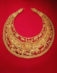 Ketting met pastorale scènes