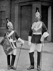 Een soldaat en trompetter van de Royal Horse Guards, 1896