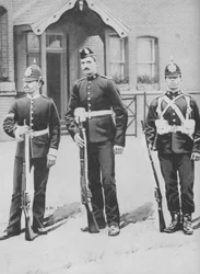 Korporaal en soldaten, de Buffs, ca. 1880