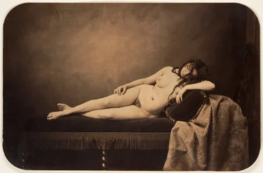 Vrouwelijk naakt liggend op een canapé Récamier, ca. 1856