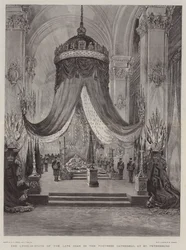 De Lijkstaat van de Laatste Tsaar in de Vestingkathedraal in Sint-Petersburg