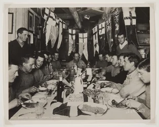 Kapitein Scotts laatste verjaardagsdiner, tijdens de Terra Nova-expeditie (1910-13) naar de Zuidpool