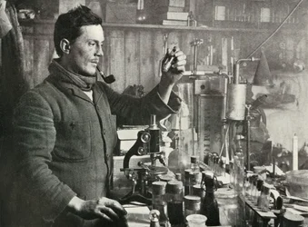 Dr. Atkinson in zijn laboratorium, 15 september 1911