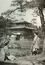 Kinkakuji Het Gouden Paviljoen, 1910
