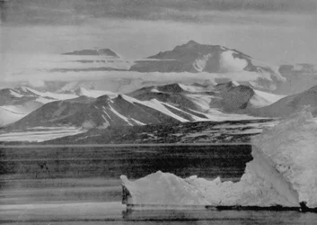 Telefotografie van de Mount Lister Scarp, 10 februari 1911