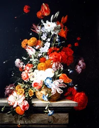 Gemengde Bloemen in een Vergulde Vaas