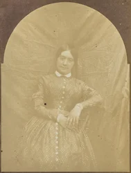 [Portret van een zittende vrouw].