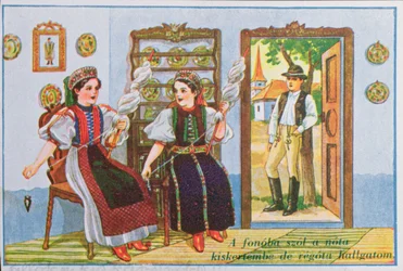 Ansichtkaart met vrouwen in traditionele Hongaarse kleding die het populaire lied Zing een lied voor de kikker zingen, ca. 1940