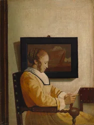 Een jonge vrouw die leest