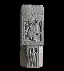 Stupa-plaat met een dwerg en Scythische figuren, van de site van Nagarjuna (reliëf)