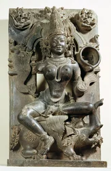 Varunani, houtsnede uit de Konark Zonnetempel, Orissa, Oostelijke Ganga-dynastie