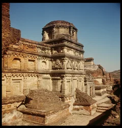 Votief stupa van de hoofdtempel van Site III, 320-530