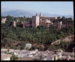 Uitzicht op het fort en paleis van Alhambra