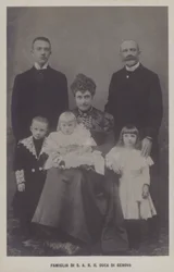 Prins Thomas, Hertog van Genua en zijn vrouw, Prinses Isabella van Beieren, met hun kinderen