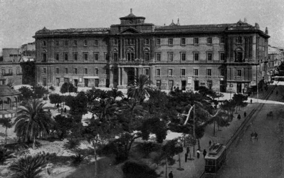 Taranto, Palazzo degli Uffici