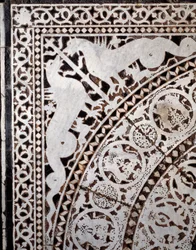 Detail van de originele marmeren vloer 11e-13e eeuw