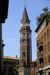 Milaan: de klokkentoren van San Gottardo