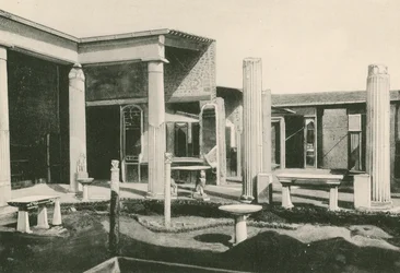 Het viridarium in het huis van de Vettii zoals het is (gravure)