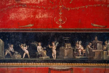 Fresco ontdekt in Pompeii toont goudsmedende cherubs aan het werk. Pompeii, Italië