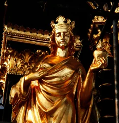 Liefdadigheid, een van de vier christelijke deugden van de toren van het Albert Memorial, voltooid in 1876
