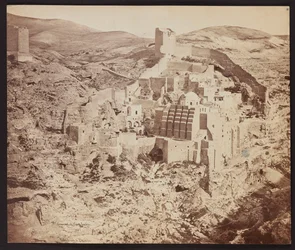 „Klooster van Mar Saba. 1857“ [De Grote Lavra van de heilige Sabbas, in het Arabisch bekend als Mar Saba - een orthodox klooster in de Kidronvallei op de Westelijke Jordaanoever, ten oosten van Bethlehem]