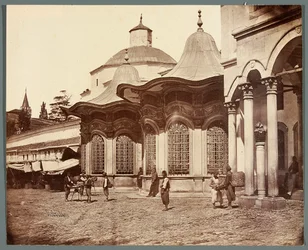 Fontein van sultan Mahmud, Tophane