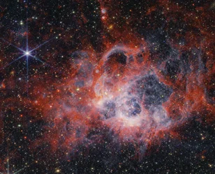 Een blik in de ranken van NGC 604 met NASA
