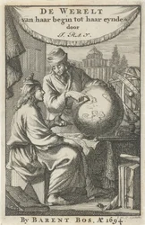 Twee mannen bestuderen een globe