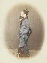 Japanse vrouw in traditionele kleding