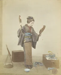 Japanse vrouw met spiegels