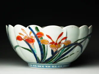 Kom met gegroefde zijkanten en een geschulpte rand, ko-Imari aardewerk, ca. 1770-20