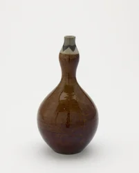 Kalebasvormige sakefles, Nagayo, Nagasaki-prefectuur, Edo-periode, begin 18e-begin 19e eeuw