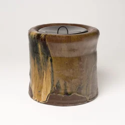 Satsuma-ware waterpot (Mizusashi)