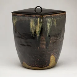 Takatori-ware waterpot (Mizusashi)