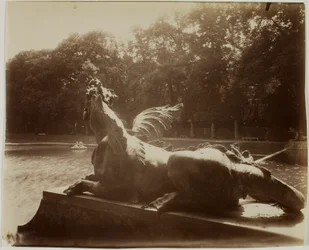 Versailles, Grand Trianon, Draak door Hardy
