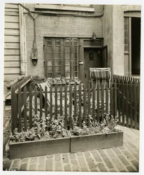 75 Bedford St 