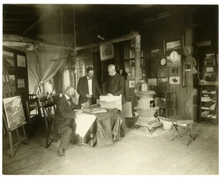 Van links naar rechts: Cullen Yates - verborgen - Walter Dean