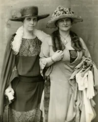 Mevrouw Coolidge & haar vriendin mevrouw Frances Parkinson Keyes, 1924
