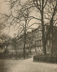 Brunswick Square: Deel van Bloomsburys Pensionland, ca. 1935