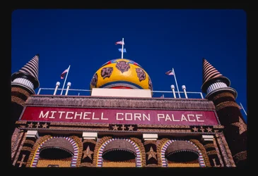 Maïspaleis, laag gezichtspunt, Mitchell, South Dakota, VS
