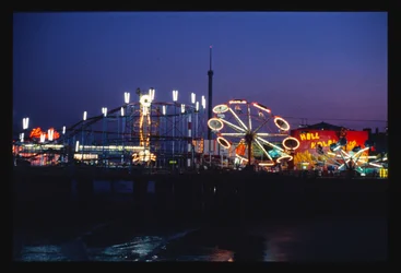 Steeplechase Pier bij nacht, Atlantic City, New Jersey, Verenigde Staten