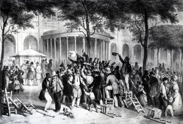 Lezing van de Besluiten Gepubliceerd in de Krant Moniteur in de tuinen van het Koninklijk Paleis in Parijs, 26 juli