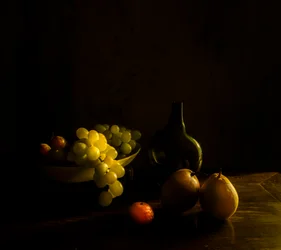 Stilleven met donker fruit