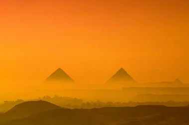 Egypte; Oude Koninkrijk; Gizeh Plateau; Piramides van Gizeh; Khufu; Khafre; Menkaure