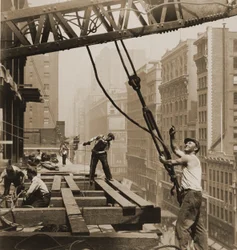 Bouwvakkers bij het Empire State Building, ca. 1930