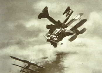 Duitse en Britse vliegtuigen botsen in de lucht