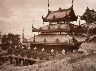 Nr. 8. Ye-nan-gyoung [Yenangyaung]. Kyoung.